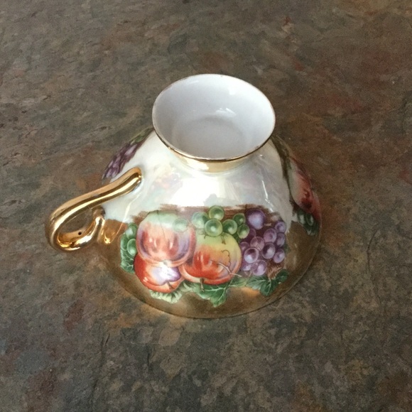 GORGEOUS 💛VINTAGE 🍎🍇☕️ TEA CUP AND SAUCER🍎🍇FINAL NO OFFERS - Picture 10 of 13